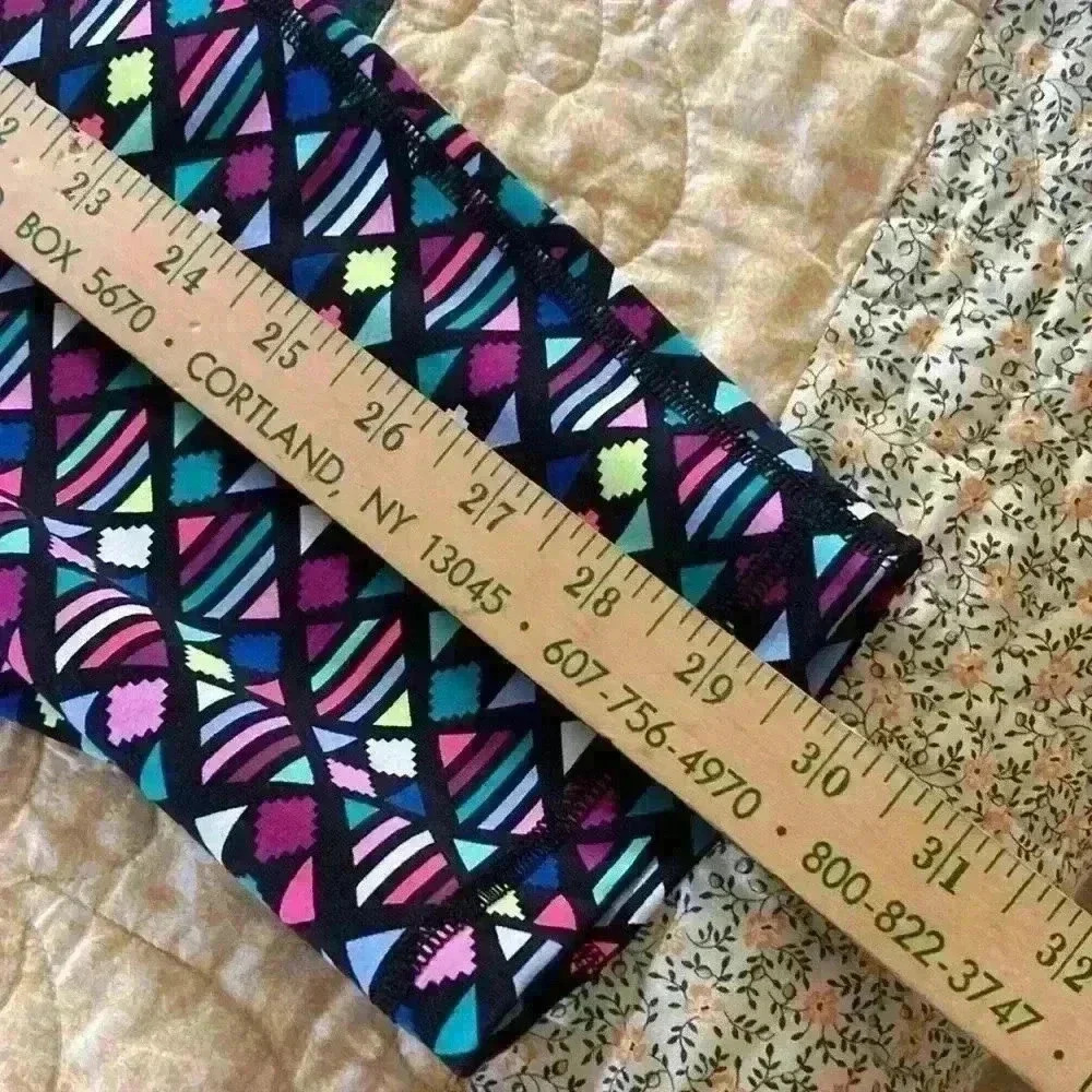 Victorias Secret Knock Out Capris women large geometric design pink green - Picture 9 of 9